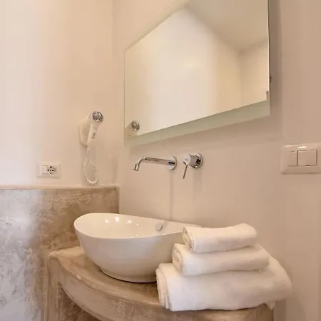 San Gabriele Relais Bed and Breakfast 3*