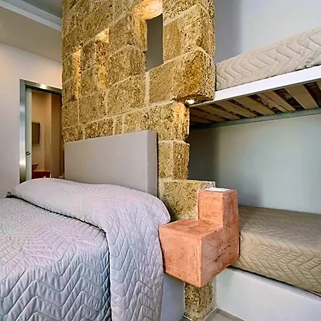לינה וארוחת בוקר San Gabriele Relais 3*